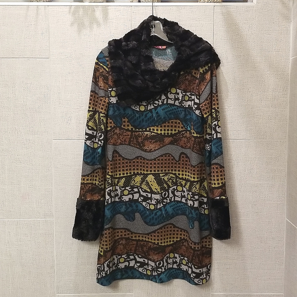 Fashion print dress with fur